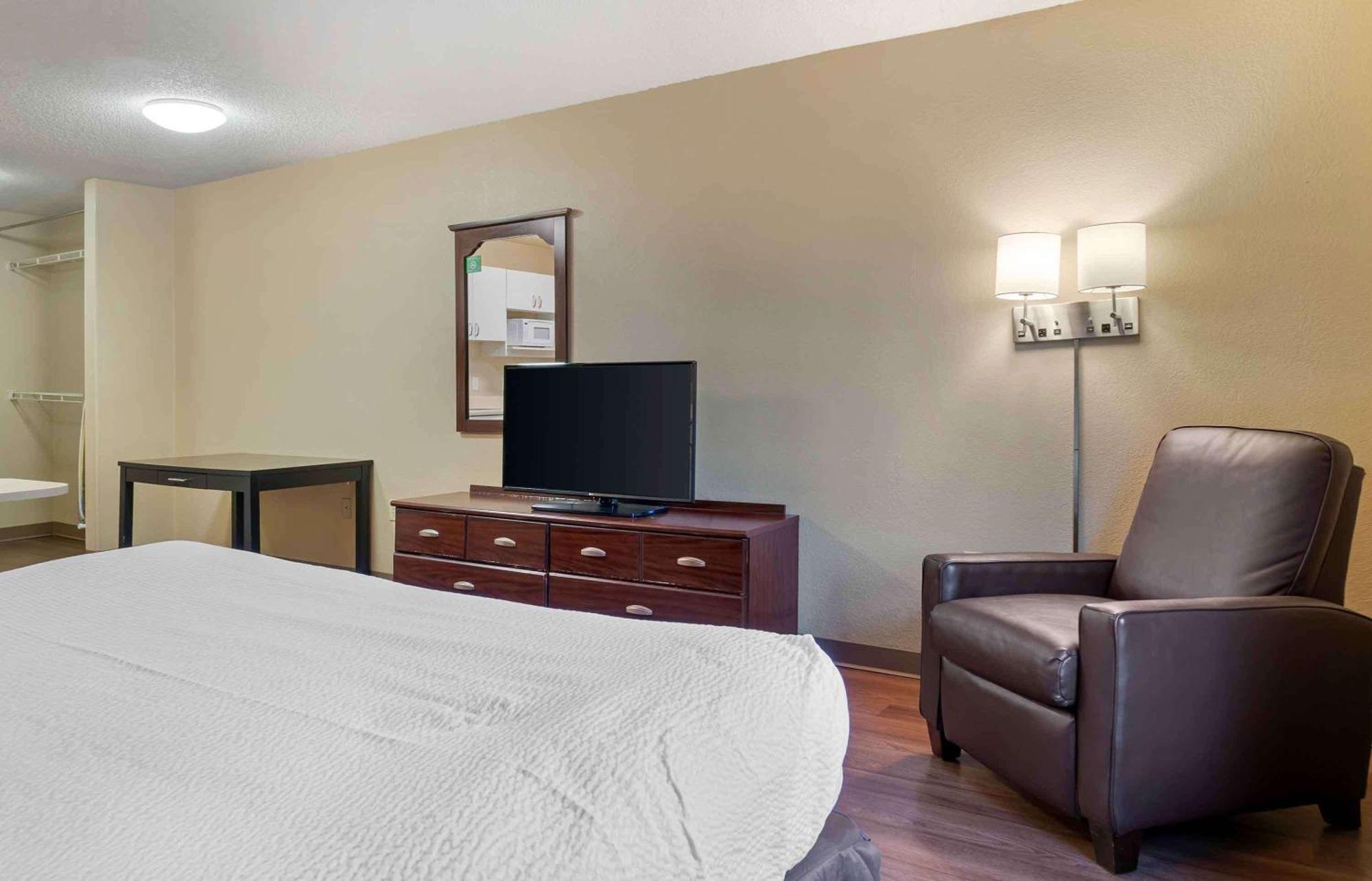 Extended Stay America Select Suites - Detroit - Novi - Haggerty Road Northville Экстерьер фото